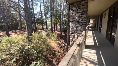 200 Cahaba Park Cir, Birmingham, AL à louer - Vidéo sur l’annonce professionnelle 