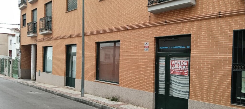 Immeuble residentiel dans Villacañas, Toledo à vendre Photo principale– Image 1 sur 3