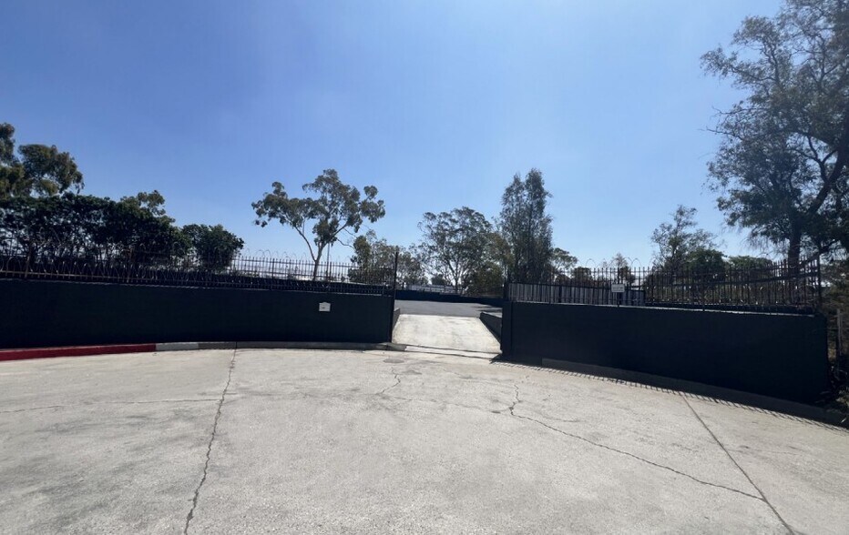 2321 Opal St, Los Angeles, CA à louer - Photo de l’immeuble – Image 2 sur 7