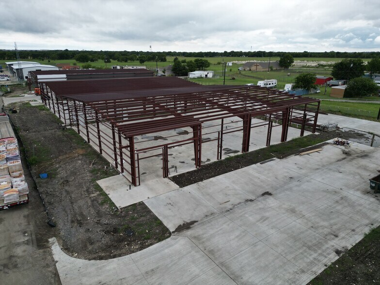 1009 Industrial Way Dr, Anna, TX à louer - Photo de l’immeuble – Image 3 sur 8