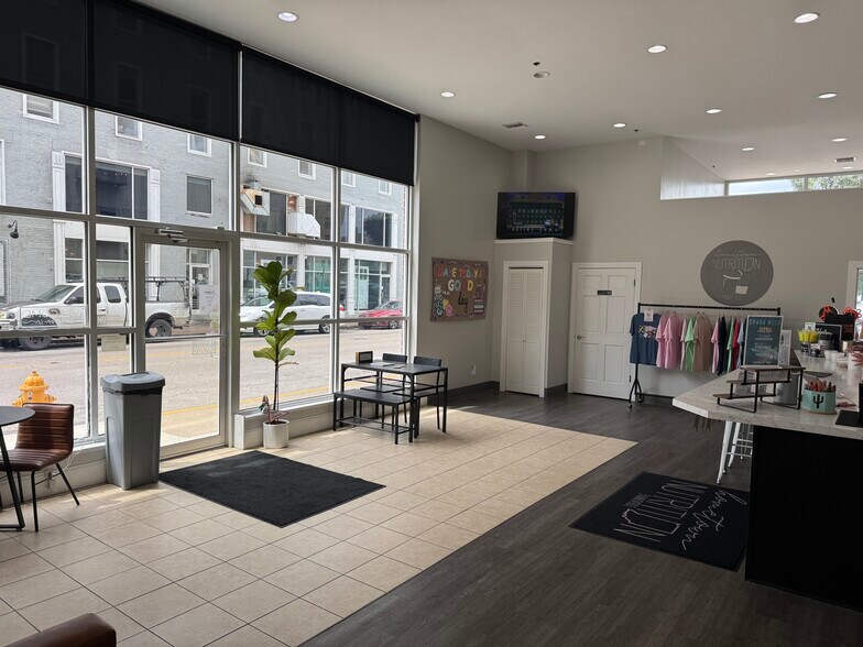 300 Main St, Evansville, IN à vendre - Photo de l’immeuble – Image 3 sur 7