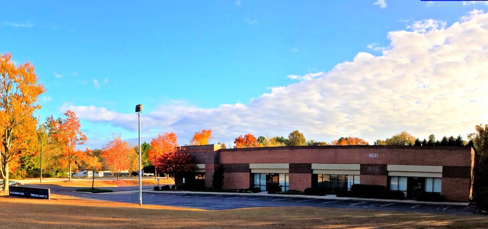 6301-6307 Chapel Hill Rd, Raleigh, NC à louer - Photo de l’immeuble – Image 3 sur 3