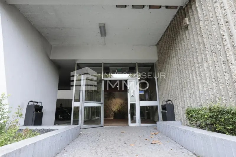 Bureau dans Bonneuil-sur-Marne à louer - Photo de l’immeuble – Image 3 sur 5