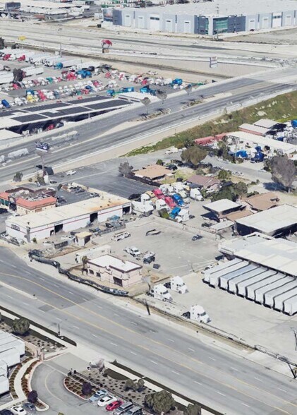 14562 Slover Ave, Fontana, CA à louer - Photo de l’immeuble – Image 2 sur 5