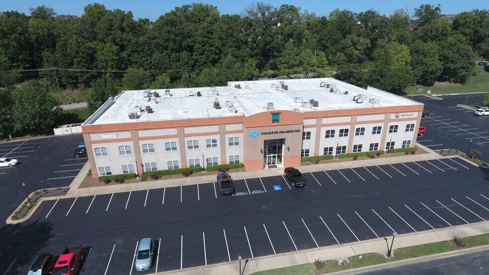 5211 Village Pky, Rogers, AR à vendre - Photo principale – Image 1 sur 13