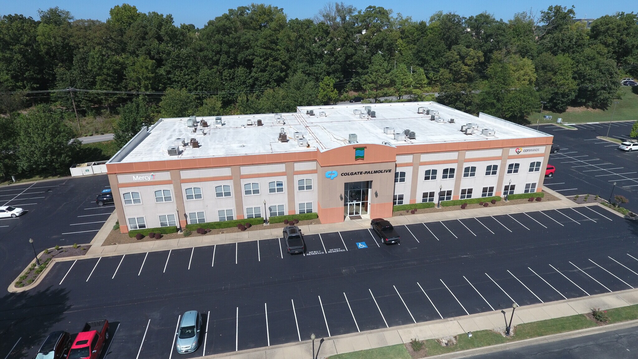 5211 Village Pky, Rogers, AR à vendre Photo principale– Image 1 sur 14