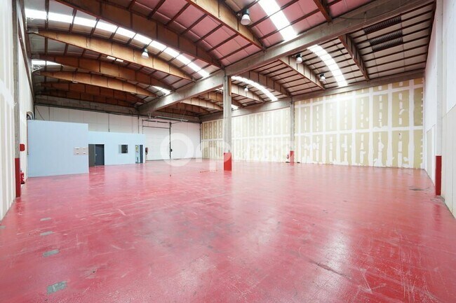 Plus de détails pour 9 Rue Du Dauphiné, Saint-Priest - Local d'activités à louer