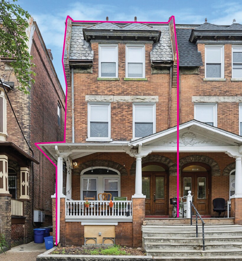 222 Buckingham Pl, Philadelphia, PA à vendre Photo de l’immeuble– Image 1 sur 9
