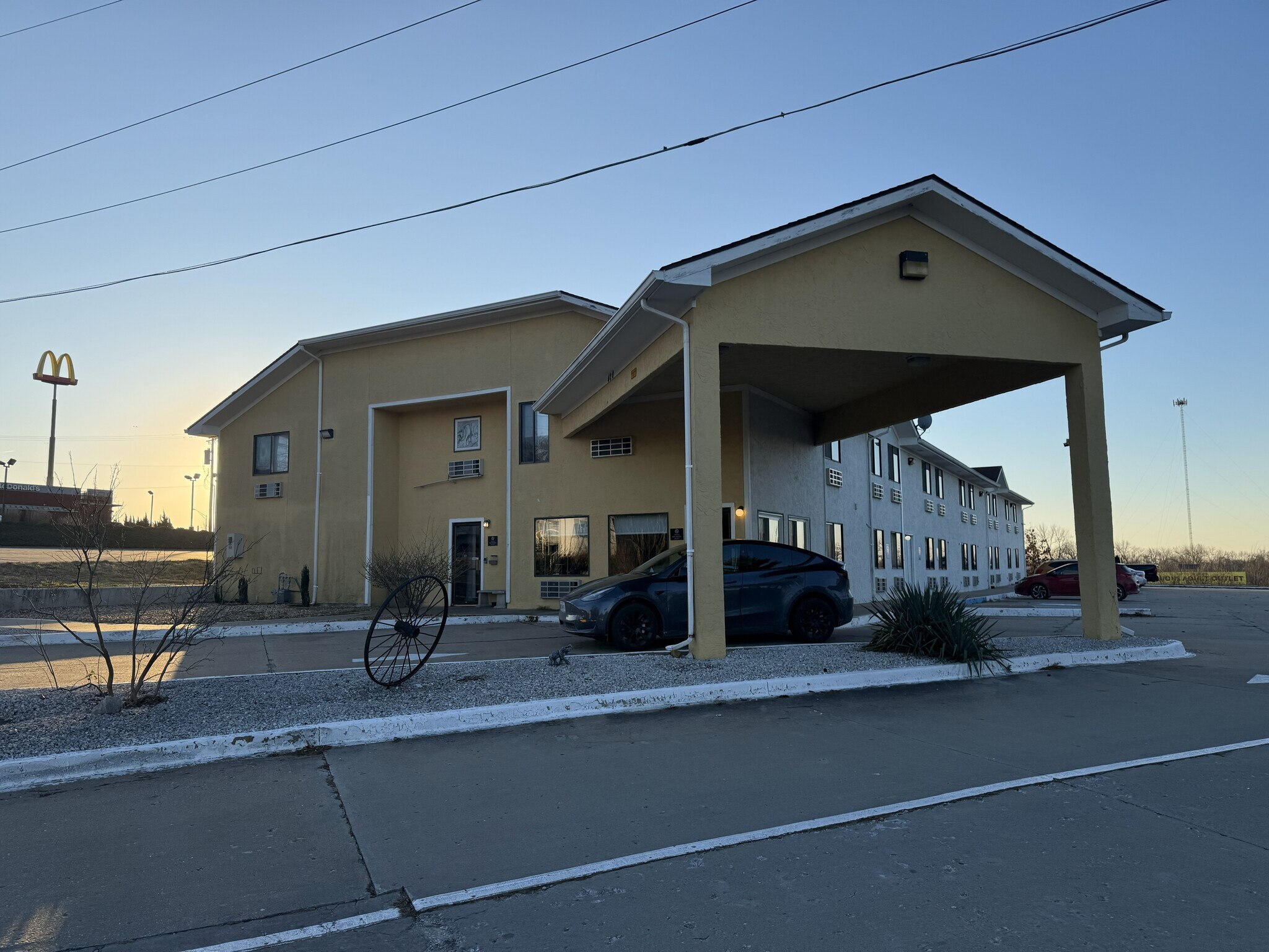 420 Americana Rd, Boonville, MO à vendre Photo principale– Image 1 sur 6