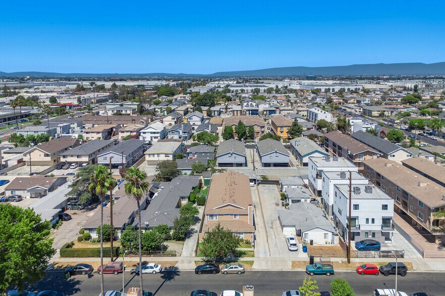 1629 W 208th St, Torrance, CA à vendre - Photo de l’immeuble – Image 2 sur 15