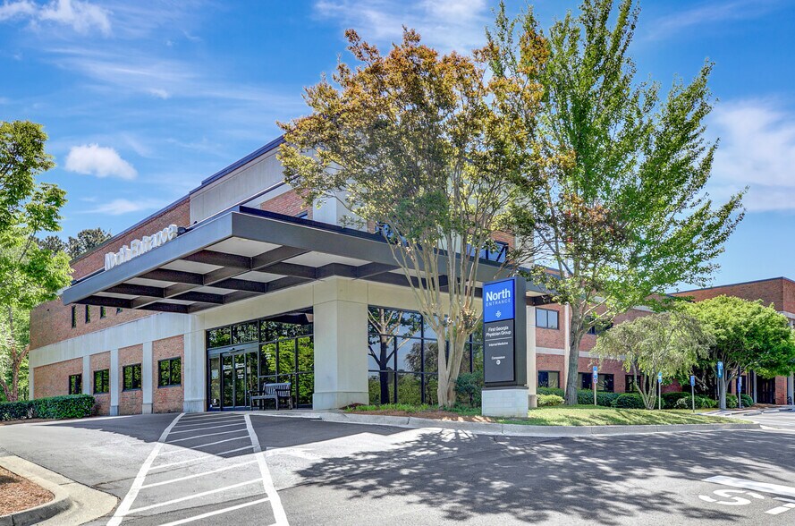 101 Yorktown Dr, Fayetteville, GA à louer - Photo de l’immeuble – Image 3 sur 19