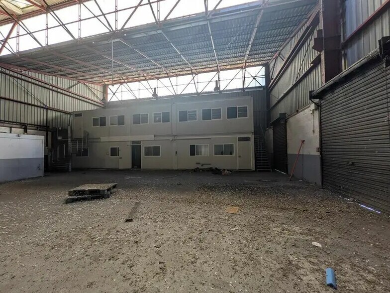 Industriel/Logistique dans Saint-Étienne-du-Rouvray à louer - Photo intérieure – Image 3 sur 3