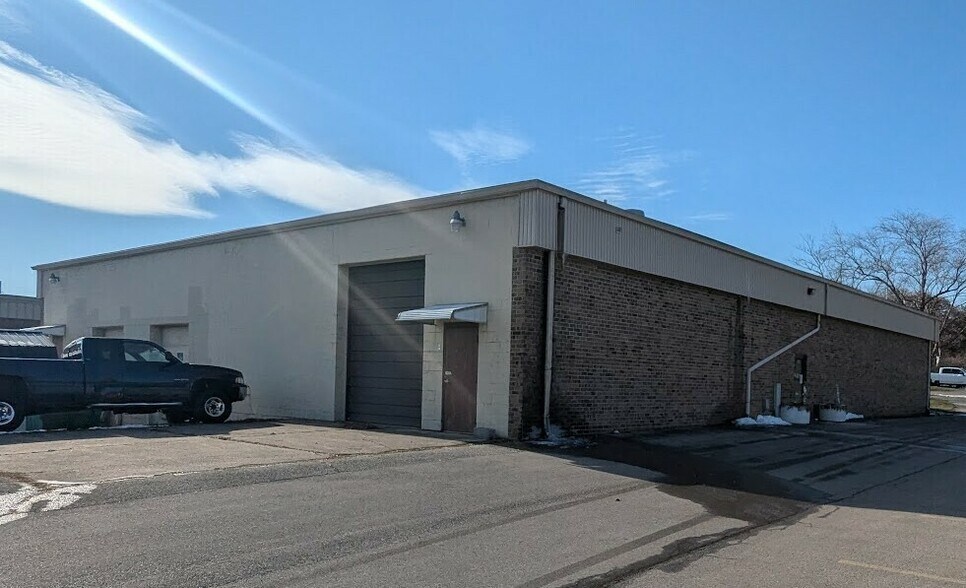 88 Westpark Rd, Centerville, OH à vendre - Photo de l’immeuble – Image 3 sur 7