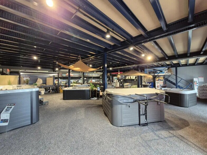 Local commercial dans Saint-Estève à vendre - Photo intérieure – Image 2 sur 6