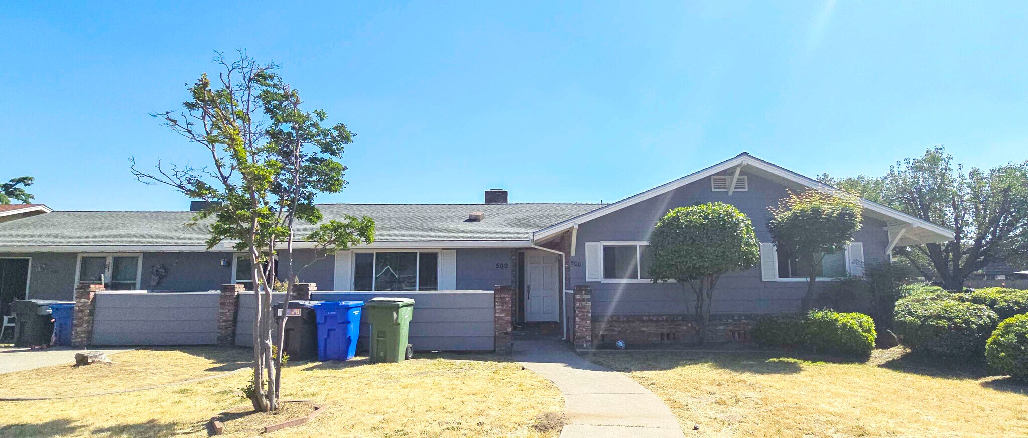 1590 N Denair Ave, Turlock, CA à vendre Photo principale– Image 1 sur 15