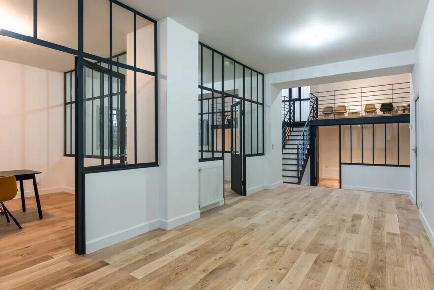 Bureau dans Paris à louer - Photo de l’immeuble – Image 3 sur 10