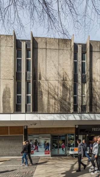 68-118 New Street portefeuille de 14 biens à vendre sur LoopNet.fr - Photo principale – Image 2 sur 12