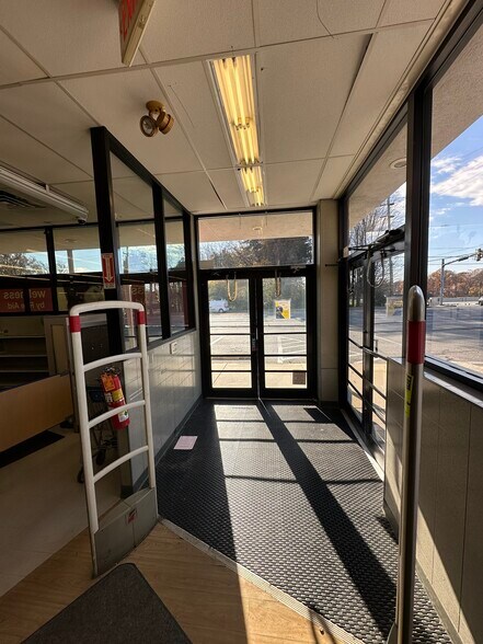 2901 Springfield Rd, Broomall, PA à louer - Photo intérieure – Image 3 sur 15