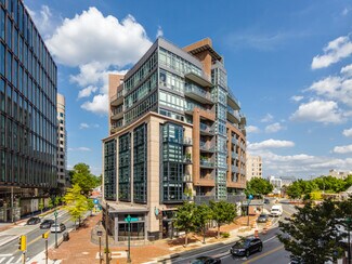 Plus de détails pour Bethesda Ave & Woodmont Ave, Bethesda, MD - Local commercial à louer