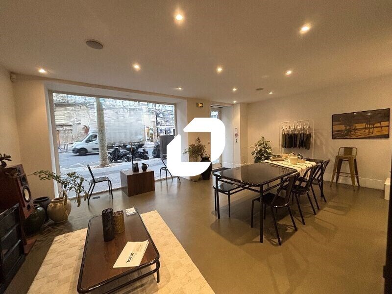 198 Boulevard Saint-Germain, Paris à vendre Photo intérieure– Image 1 sur 6