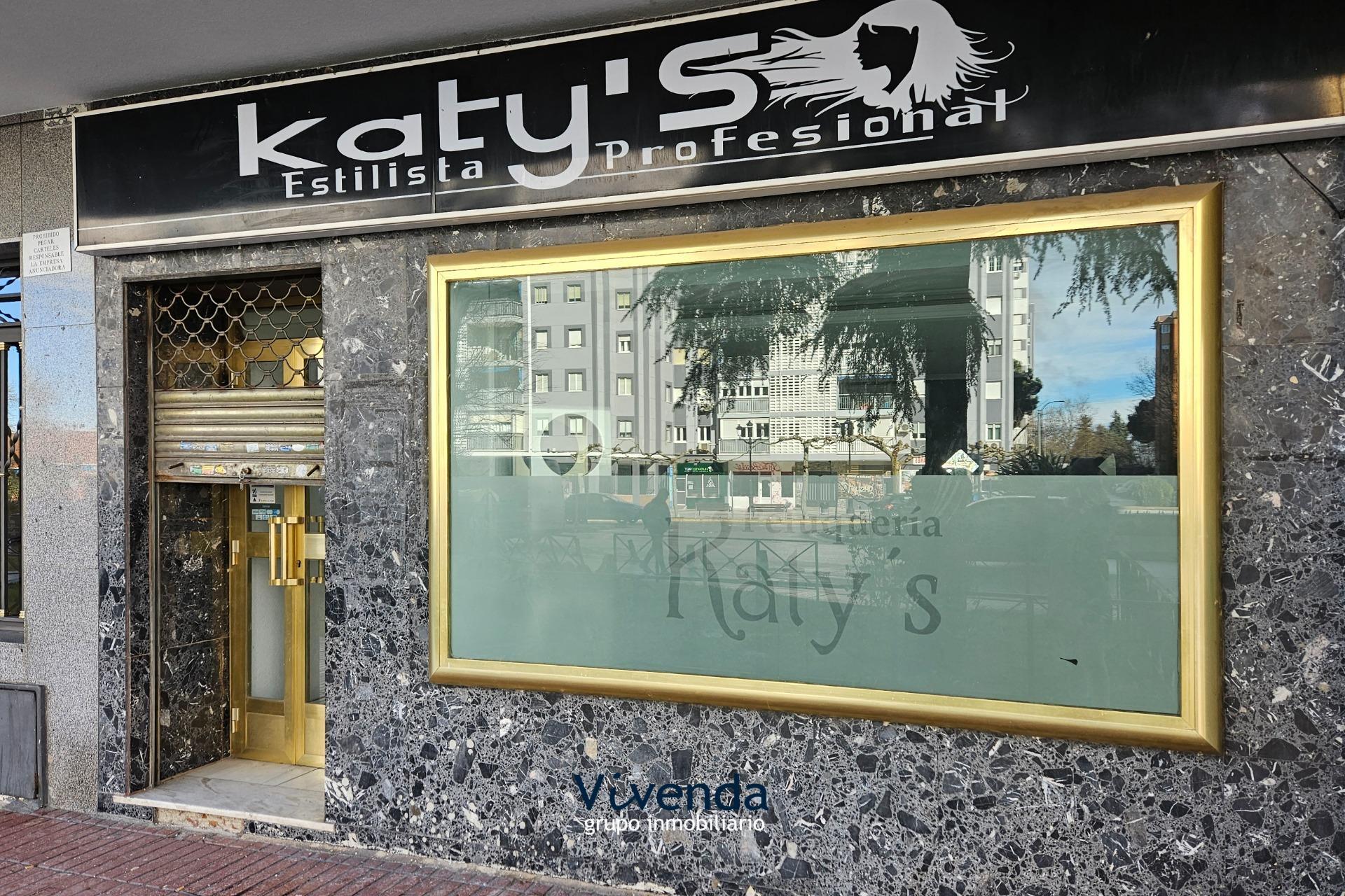 Local commercial dans Humanes de Madrid, Madrid à louer Photo intérieure– Image 1 sur 6