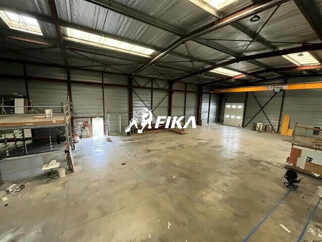 Plus de détails pour Industriel/Logistique à vendre