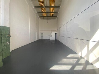 Plus de détails pour Bridge Rd, Southall - Industriel/Logistique à vendre