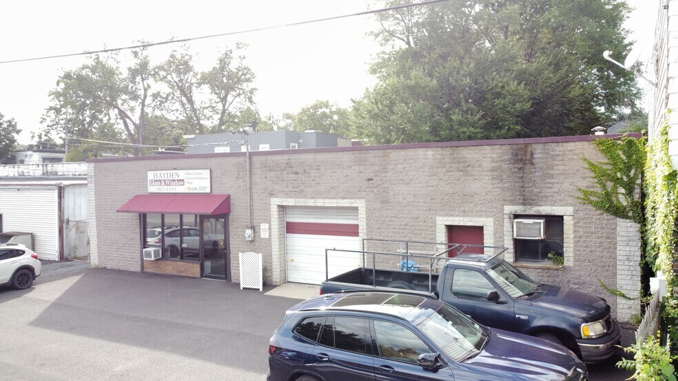 1306 Broadway, Albany, NY à vendre - Photo de l’immeuble – Image 3 sur 30