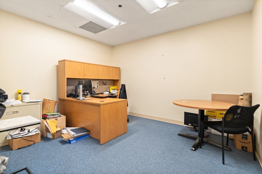 629 Centre St, Brockton, MA à louer - Photo de l’immeuble – Image 3 sur 25