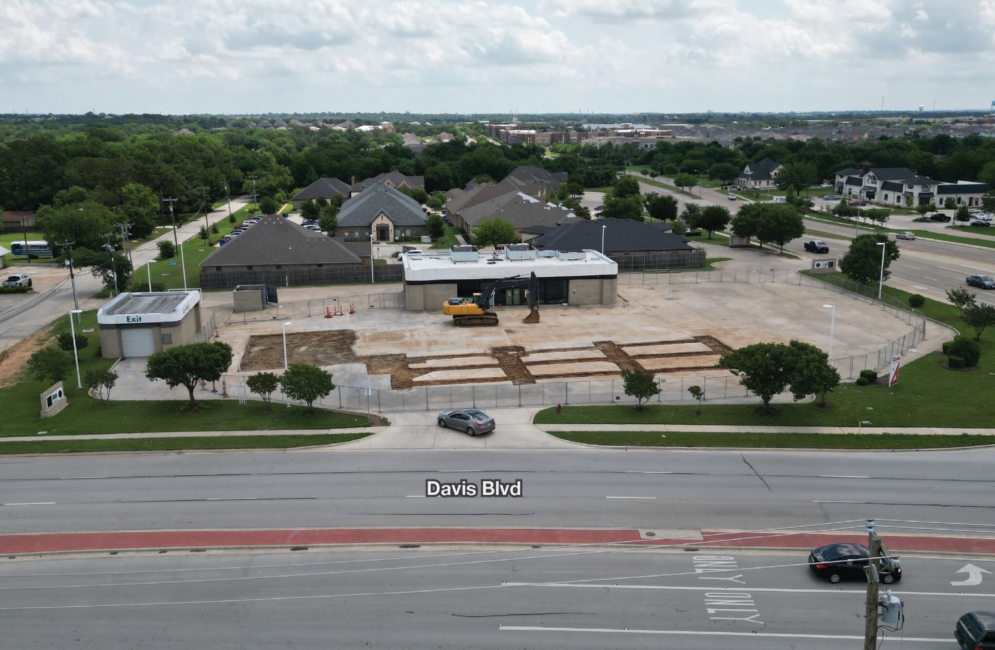 6360 Davis Blvd, North Richland Hills, TX à louer Photo de l’immeuble– Image 1 sur 3