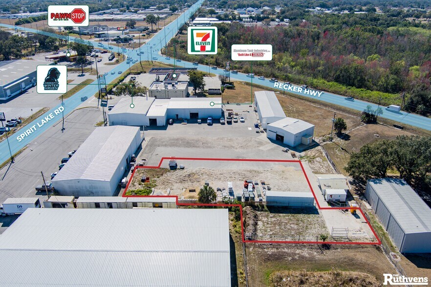 14 Spirit Lake Rd, Winter Haven, FL à louer - Photo de l’immeuble – Image 2 sur 6
