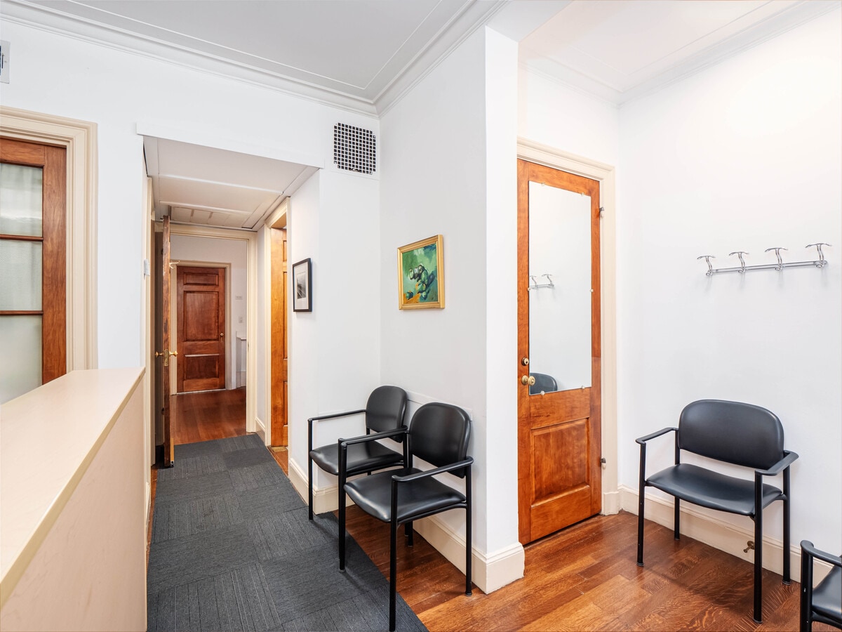 133 E 80th St, New York, NY 10075 - Lot 1 -  - Photo intérieure - Image 2 of 6