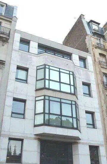 Bureau dans Paris à louer - Photo de l’immeuble – Image 1 sur 1