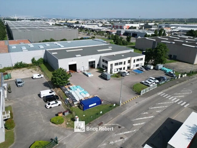 Plus de détails pour 4 Rue Philippe Lebon, Genas - Local d’activités à vendre