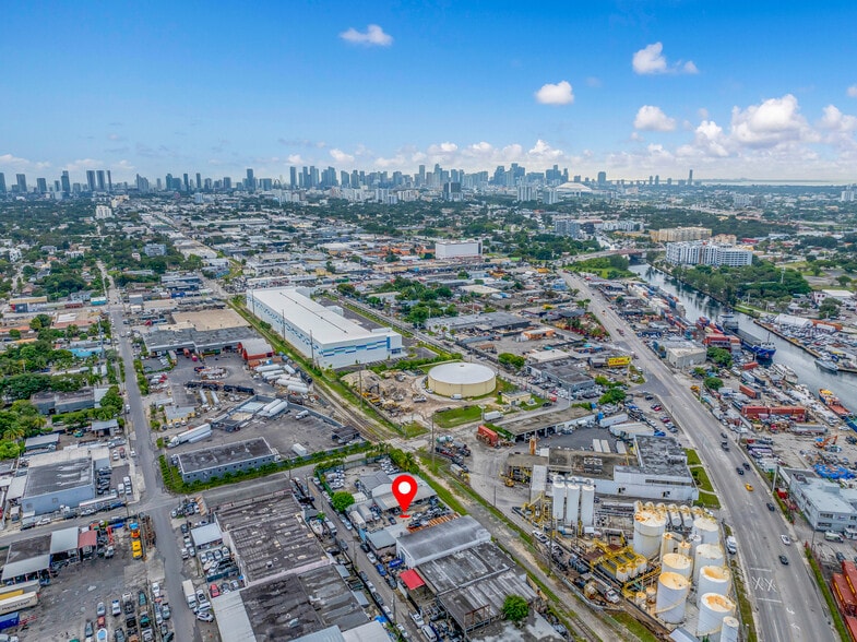 3020 NW 23rd Ter, Miami, FL à vendre - Aérien – Image 2 sur 14