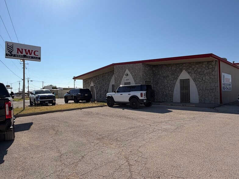 2135 W Interstate 20, Odessa, TX à louer - Photo de l’immeuble – Image 1 sur 24