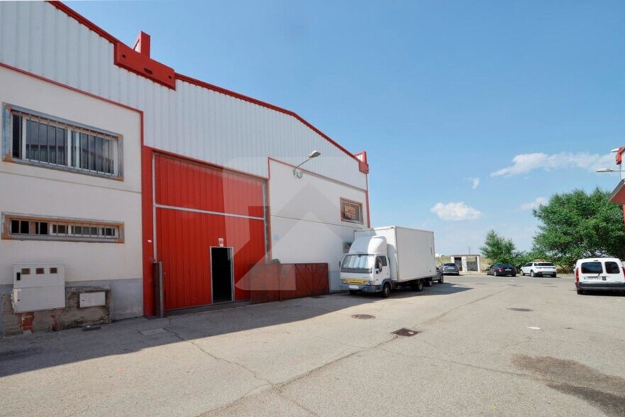 Industriel/Logistique dans Valdemoro, Madrid à vendre - Photo de l’immeuble – Image 1 sur 1