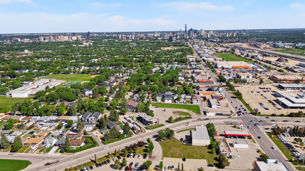 10410 Allendale Rd, Edmonton, AB à vendre - Photo de l’immeuble – Image 3 sur 16