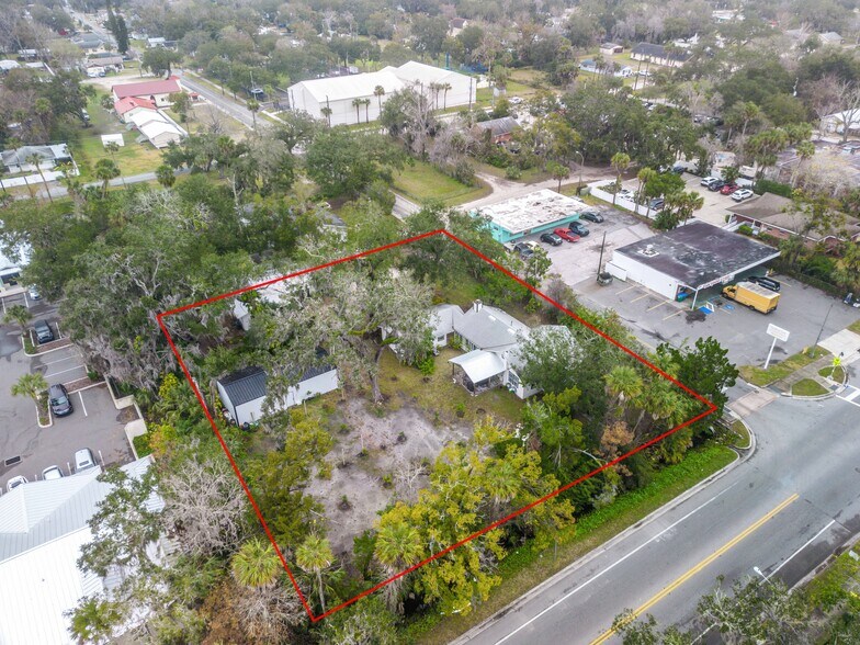 801 Canal St, New Smyrna Beach, FL à vendre - Photo de l’immeuble – Image 2 sur 12