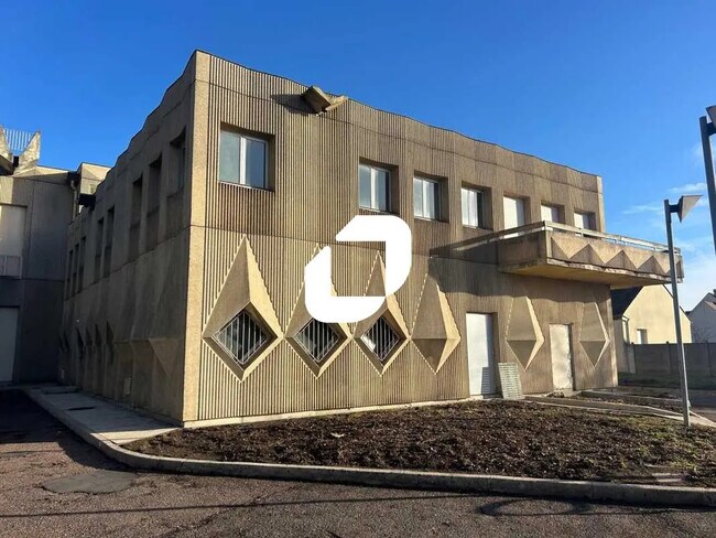 Plus de détails pour 126 Rue Aristide Briand, Conflans-Sainte-Honorine - Local d’activités à vendre