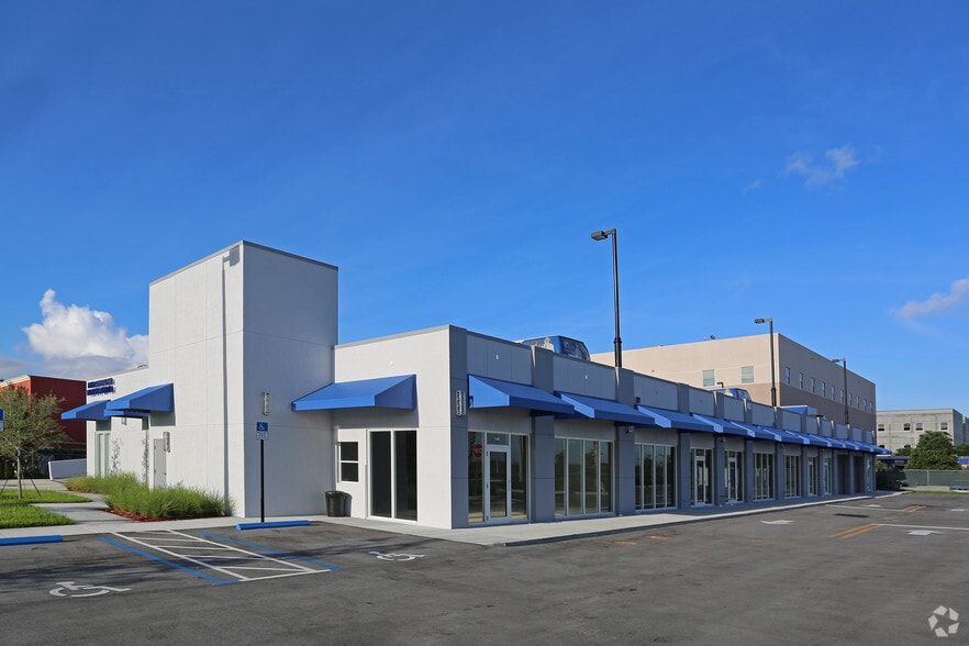14900 SW 136th St, Miami, FL à louer - Photo de l’immeuble – Image 1 sur 19