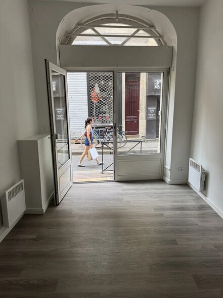 77 Rue Du Loup, Bordeaux à louer - Photo de l’immeuble – Image 2 sur 6