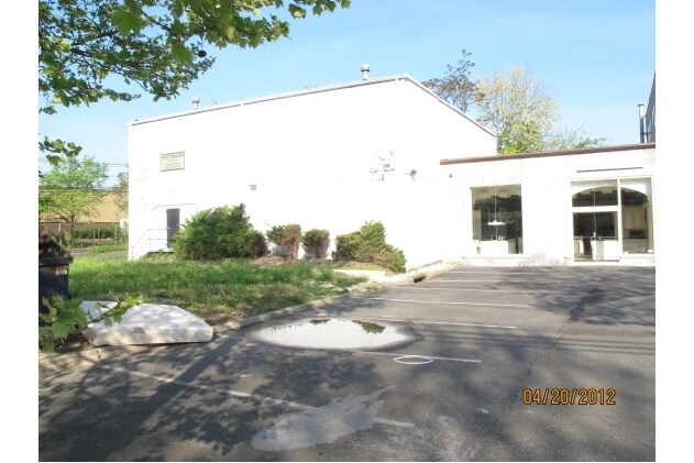 250 S Van Brunt St, Englewood, NJ à louer - Photo de l’immeuble – Image 3 sur 11