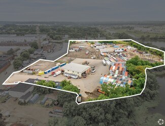 Plus de détails pour 56-58R Rear Pulaski St, Peabody, MA - Industriel/Logistique à louer