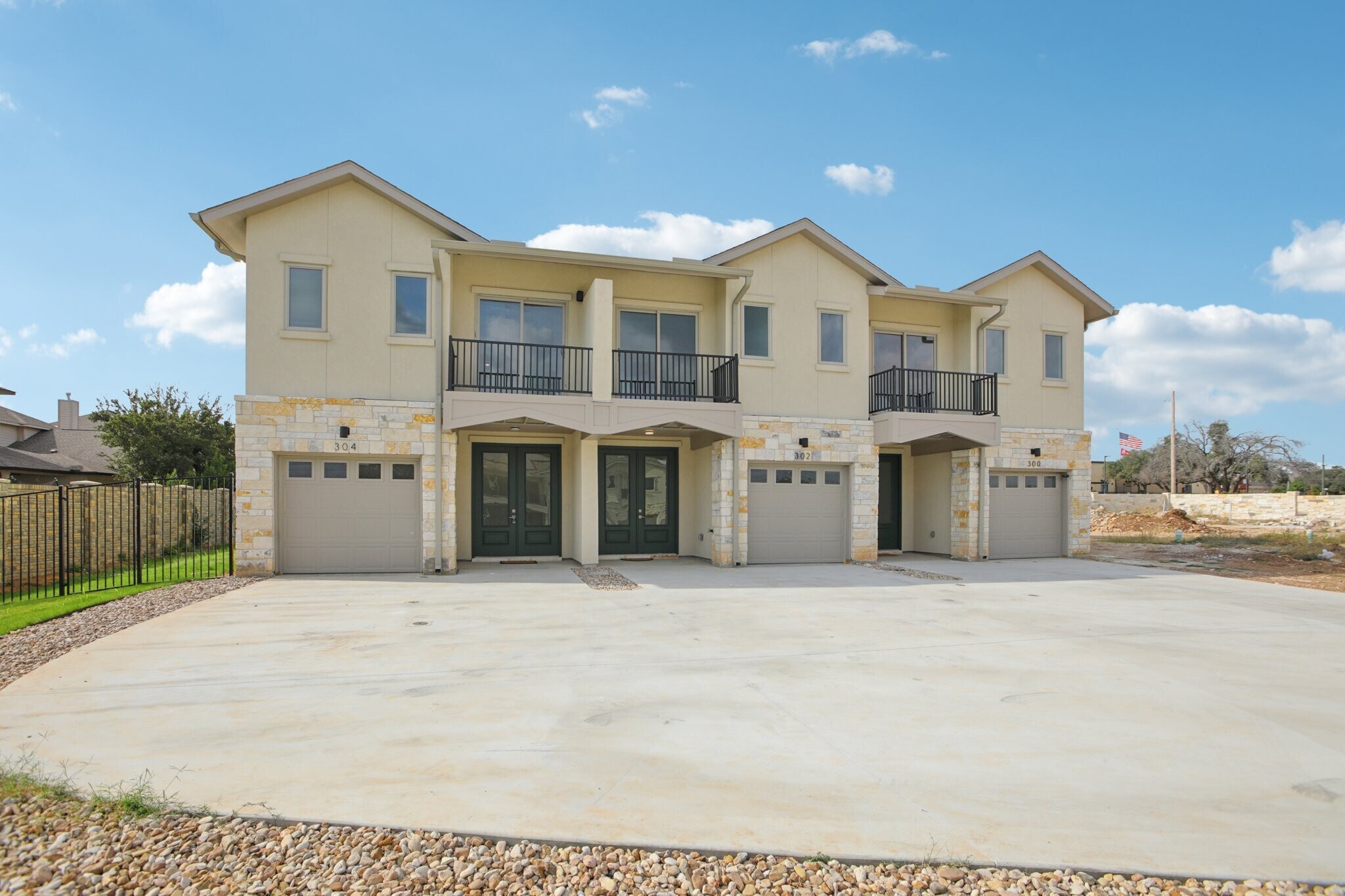 100 Tesla Cir, Round Rock, TX à vendre Photo principale– Image 1 sur 17