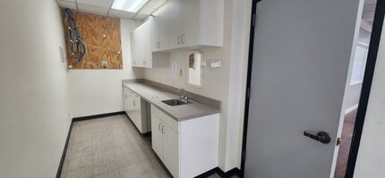 1625 E Shaw Ave, Fresno, CA à louer Photo intérieure– Image 1 sur 13