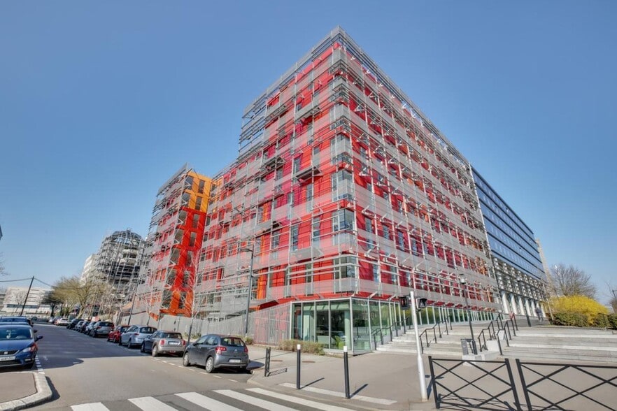 Bureau dans Montigny-le-Bretonneux à louer - Photo de l’immeuble – Image 1 sur 20