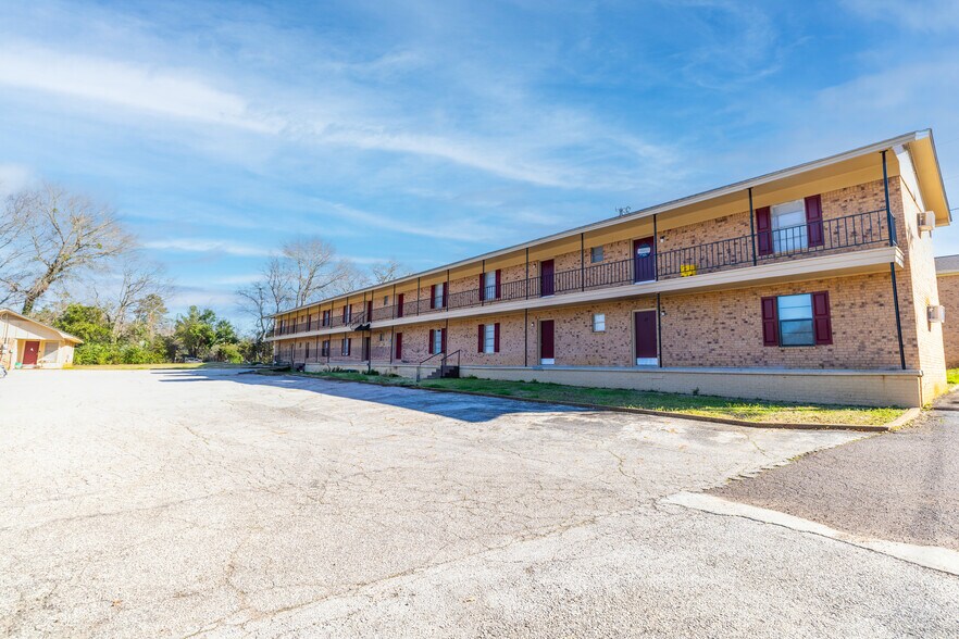 4401 North St, Nacogdoches, TX à vendre - Photo de l’immeuble – Image 1 sur 55