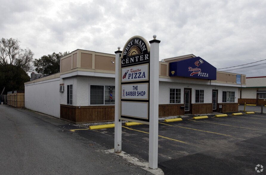 657-661 W Main Rd, Middletown, RI à vendre - Photo de l’immeuble – Image 2 sur 2