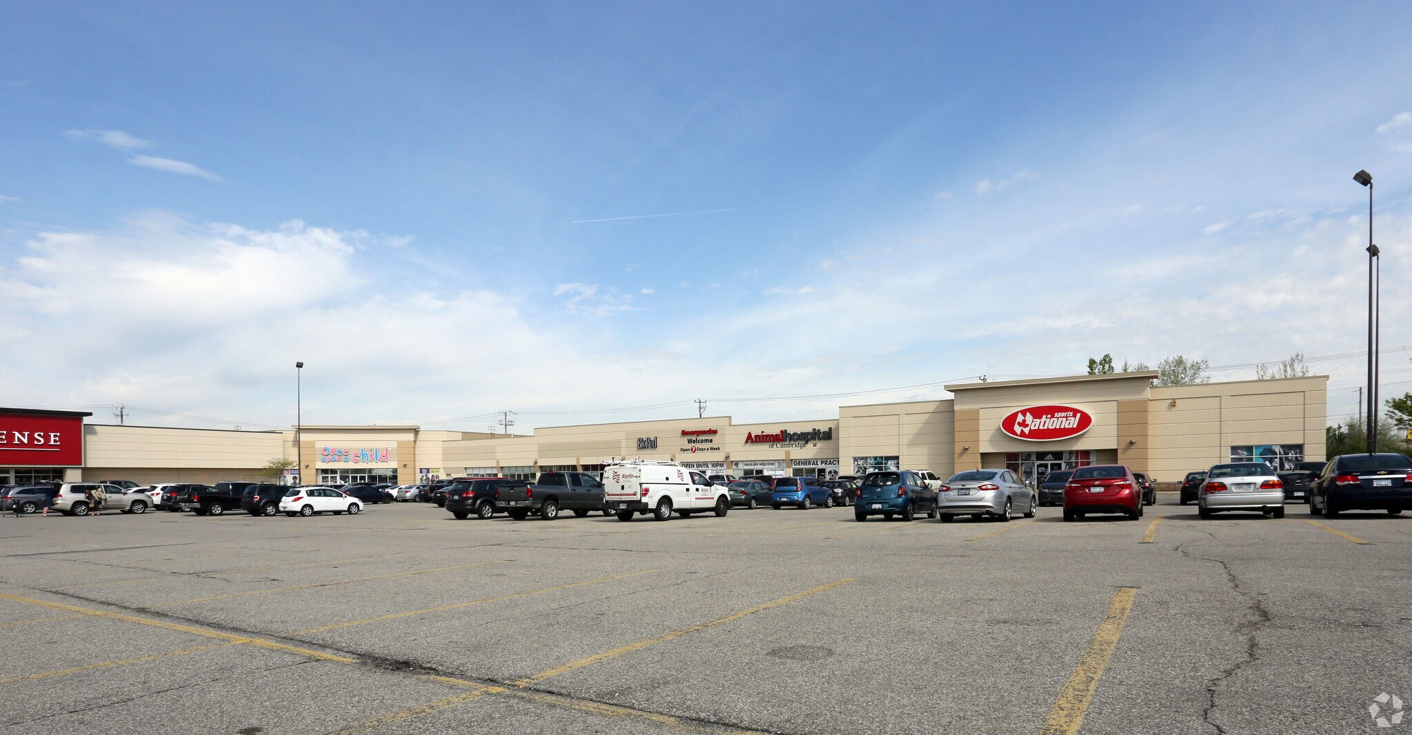 600 Hespeler Rd, Cambridge, ON à louer Photo principale– Image 1 sur 5